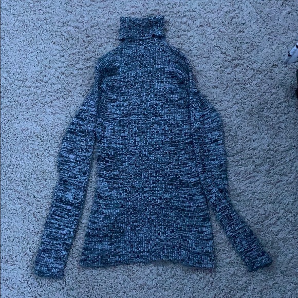 Sweater - Picture 2 of 2